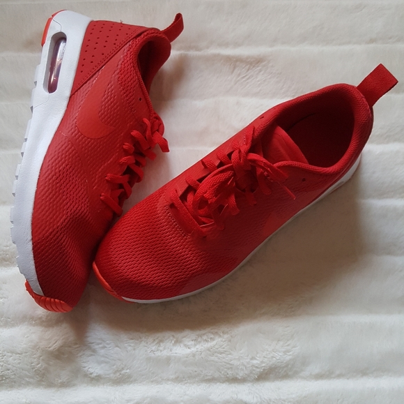 NIKE Air Max - Picture 4 of 7